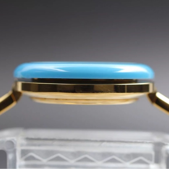 GUCCI Iconic Statement Watch SO fUN!! - Picture 6 of 8